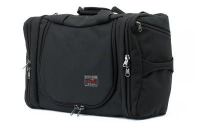 detail visible^^The Aeronaut 45 has grab handles on either end as well as zippered end pockets.