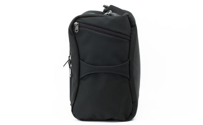 detail visible^^The slash or end pocket has a single zipper pull is placed on a bias starting at the top of the bag and extending toward the center where the grab handle is as it unzips.