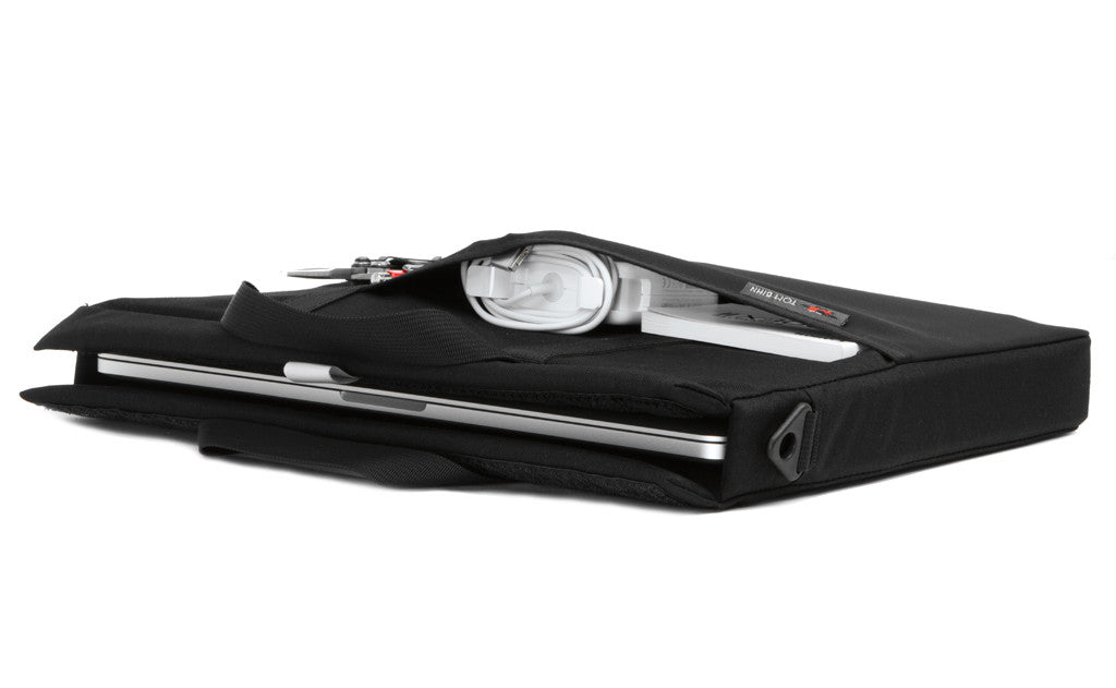 visible^^A laptop and cables in a Horizontal Brain Cell.