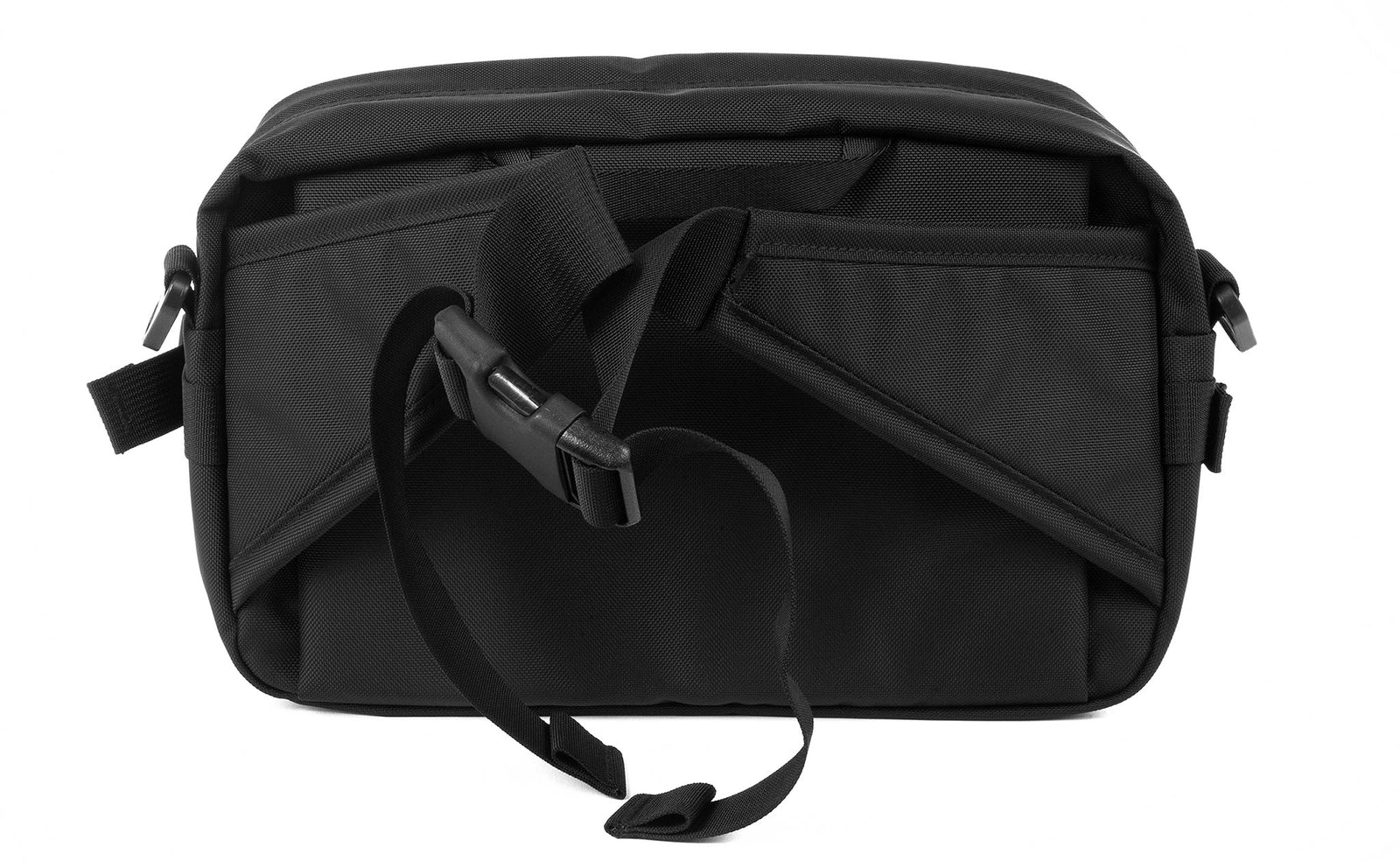 visible variant TB0425-BKLJ TB0425-BKIJ^^The LGD in Black. Back view, showing the hide-away padded hip belt.