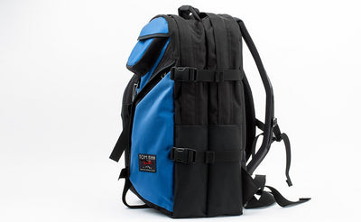 visible variant TB0114-NKDJ^^A profile shot of the Brain Bag in Constellation (light blue) 525 Ballistic.