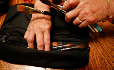 visible variant TB1836-BJ TB1836-LJ TB1836-GJ TB1836-IJ ^^ A person retrieving paint brushes from the lower pocket of the Maker's Bag / Swift Freudian Slip.