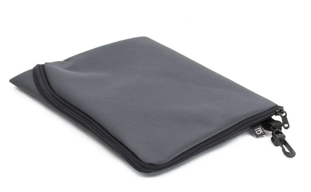 visible variant TB12453-GK^^ An A5 Ghost Whale Pouch in Nebulous Grey (dark grey).