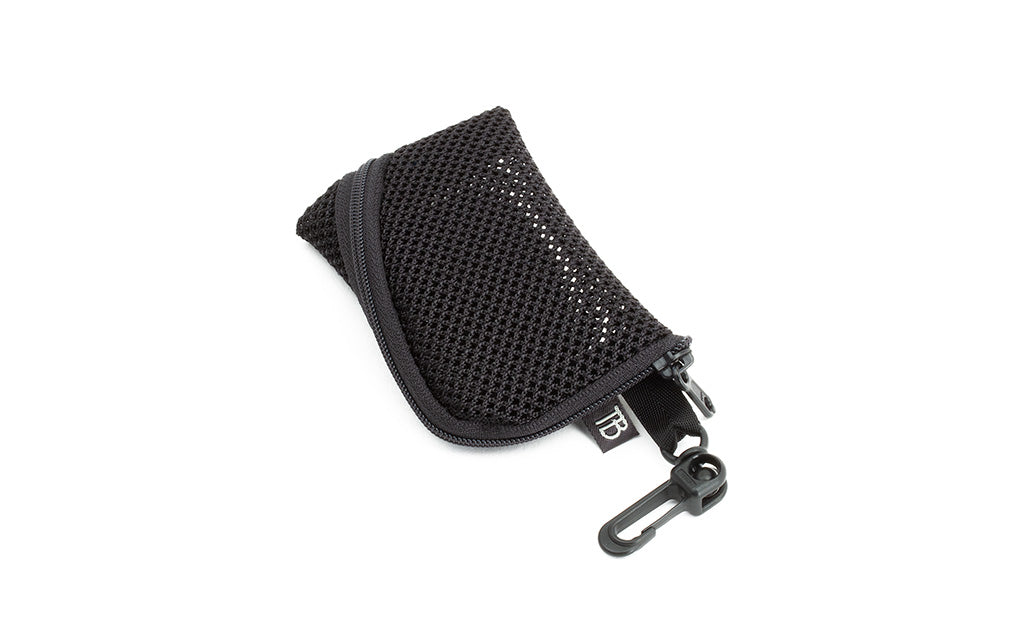 visible variant TB12450-BA ^^ A Super Mini Ghost Whale Pouch in Black Mesh.