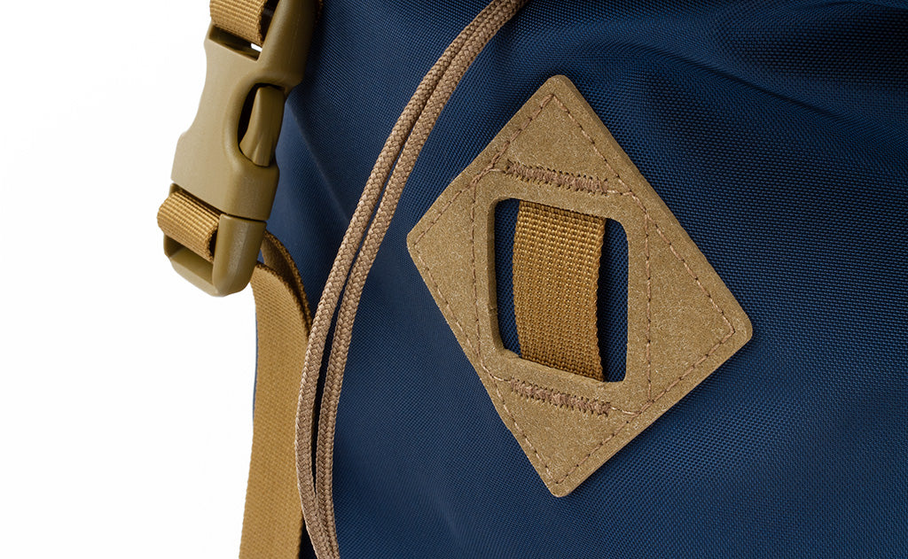 detail visible^^A close shot of the diamond lash point on the Guide's Pack.