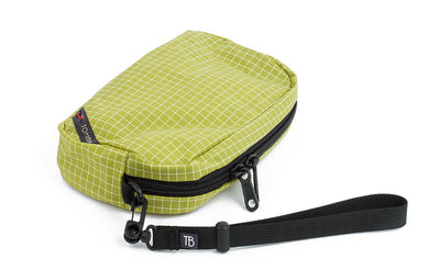 visible variant TB0540^^A handle loop with snaphook connected to a 3D All-Fabric Organizer Cube.