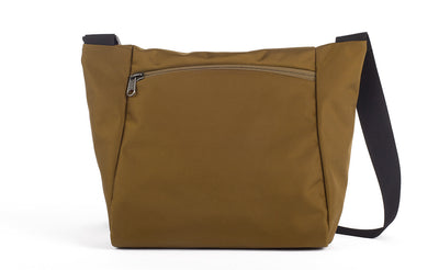 visible variant TB1415-CKCZ^^Reverse shot of an Icon in Coyote (tan) 525 Ballistic with Coyote (tan) zippers.