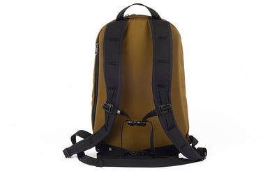 visible variant TB0108-CKDJ TB0108-CKLJ^^A reverse shot of the Luminary 15 in Coyote (brown) 525 Ballistic.