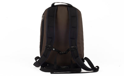 visible variant TB0108-RKIJ^^A reverse shot of the Luminary 15 in Ursa (brown-grey) 525 Ballistic.