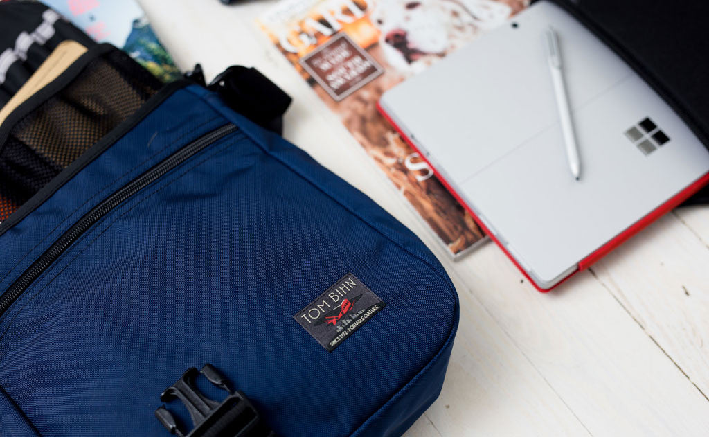 TOM BIHN Medium Cafe Bag, EDC Crossbody Bag, 8L, 10.4