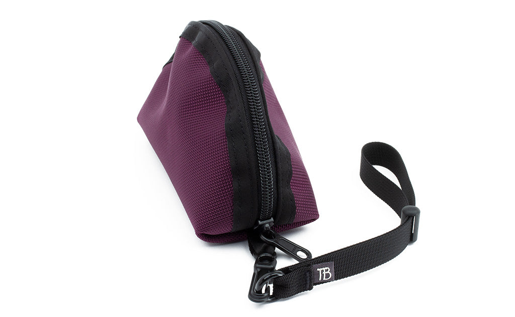 detail visible^^A Small Q-Kit with a Handle Loop attached.