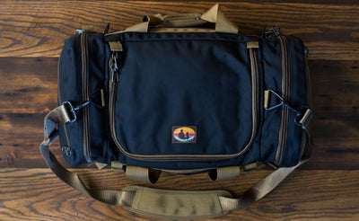 visible variant SD5412-BBCN^^The Medium Skookum Dog Road Duffel in Black 1050 Ballistic.