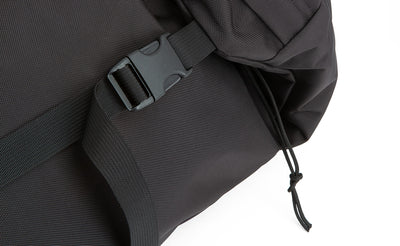 visible detail^^A close shot of one of the closure buckles for the main compartment of the Original Shadow Guide 31.