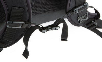 visible detail^^Close shot of the Original Shadow Guide 31's sternum strap.