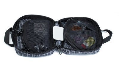 visible detail^^A Deluxe Spiff Kit with its mesh pockets filled.