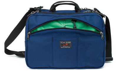 visible variant TB0975-DKGJ^^The Stowaway in Deep Blue (dark blue) 525 Ballistic with a Grass (bright green) 210 Ballistic interior.