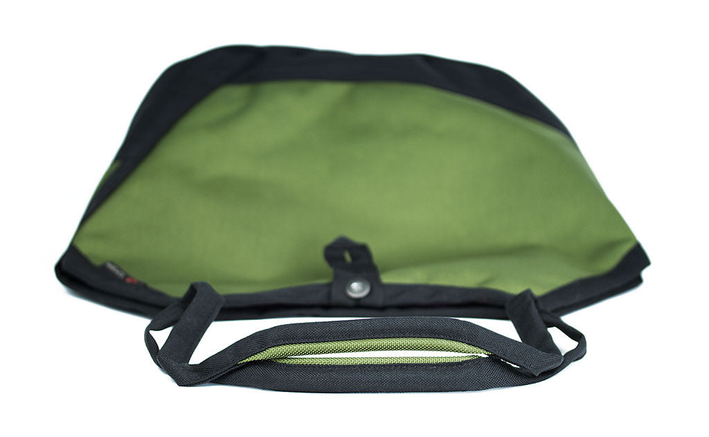 The padded handle of the Swift.