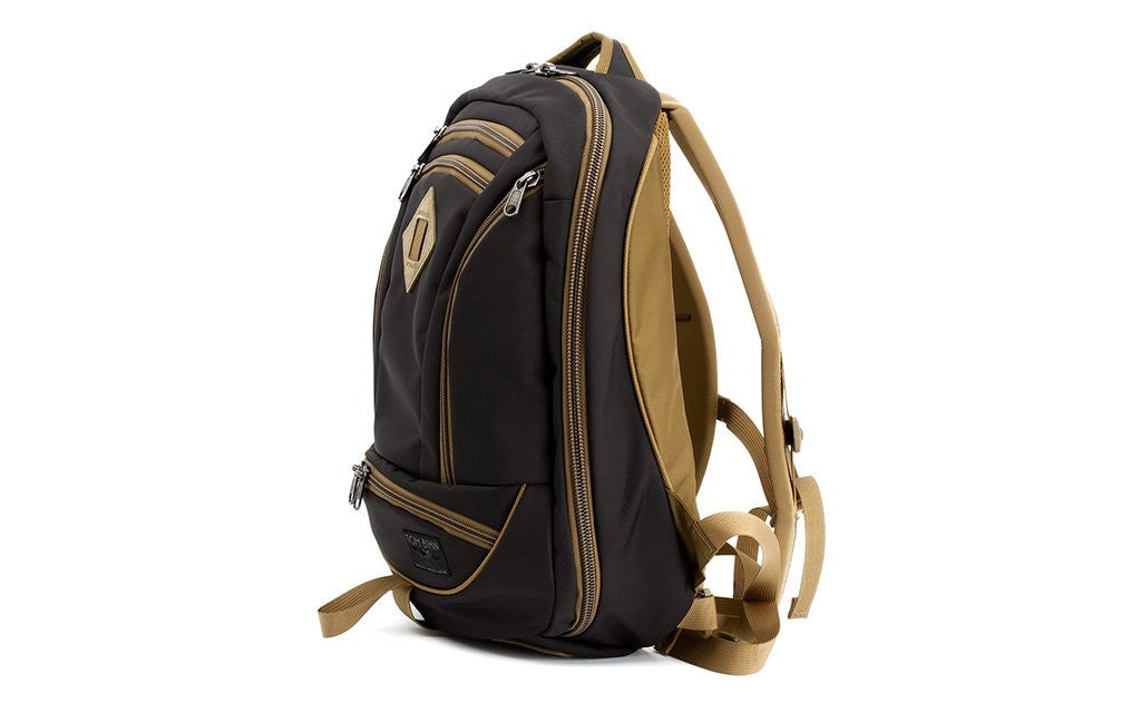 visible variant TB0182-BK^^A profile shot of the Guide's Edition Synik 22 in Black 525 Ballistic.