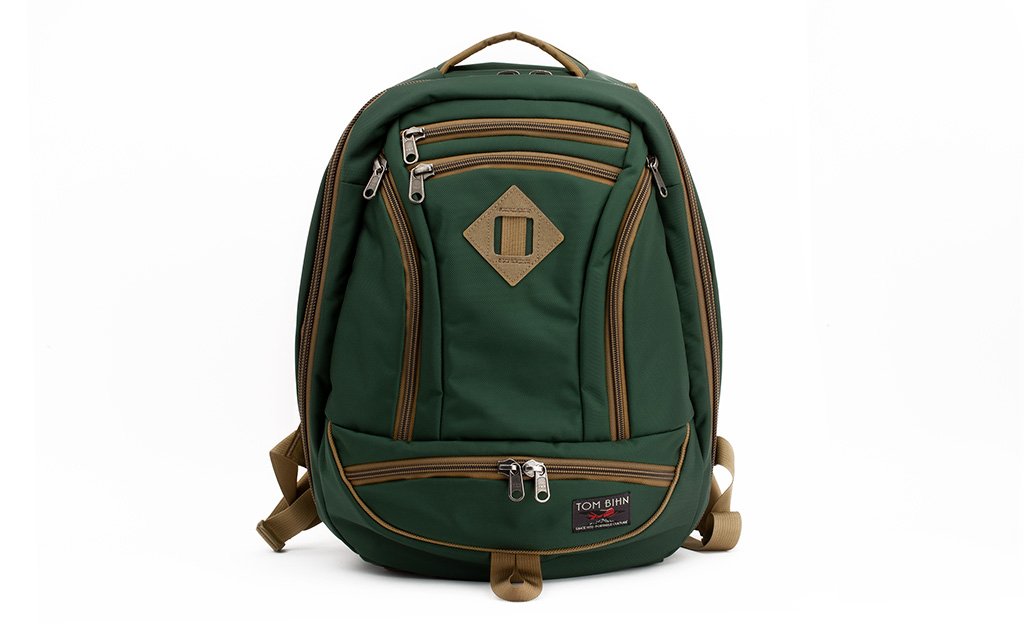 visible variant TB0182-WK^^A face shot of the Guide's Edition Synik 22 in Wilderness (forest green) 525 Ballistic.