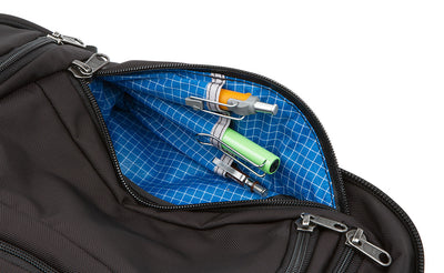 visible detail^^Pens in front side pocket