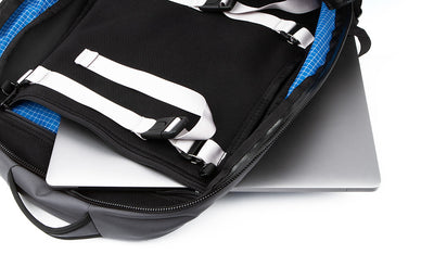 detail visible^^A laptop in the laptop compartment of the Synik 30. 