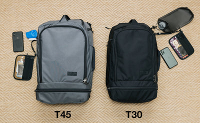 visible detail ^^ A comparison of the fronts of the Techonaut 45 (left) and Techonaut 30 (right). The Techonaut 45 has a phone, Double Organizer Pouch and folded Pocket Travel Pillow next to it, and the Techonaut 30 has phone, Double Organizer Pouch and collapsible water bottle near it.