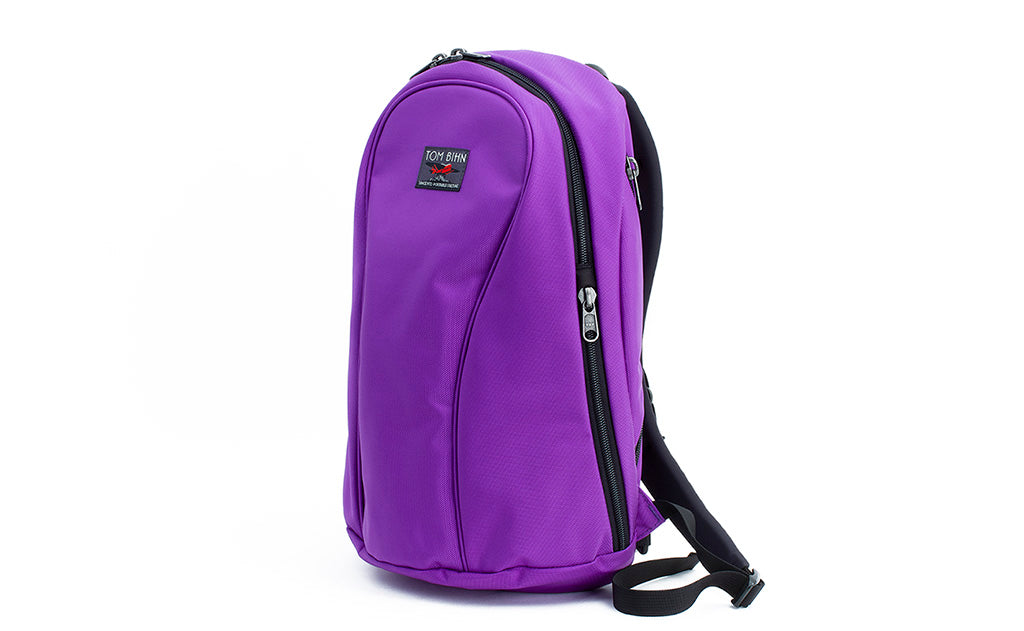 visible variant TB0107-AKIJ^^A profile shot of the Luminary 12 in Alphaviolet (bright purple) 525 Ballistic.