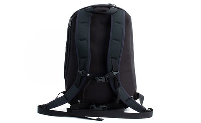 visible variant TB0108-BKDJ TB0108-BKIJ TB0108-BKLJ^^A rear shot of the Luminary 15 in Black 525 Ballistic.