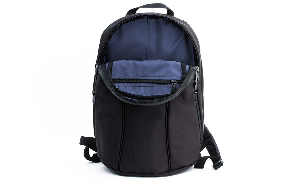 visible variant TB0108-BKDJ^^The Luminary 15 in Black 525 Ballistic with an Dawn (blue-grey) 210 Ballistic interior.