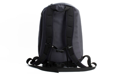 visible variant TB0108-GKIJ TB0108-GKLJ TB0108-GKDJ^^A rear shot of the Luminary 15 in Nebulous Grey (Medium grey) 525 Ballistic.