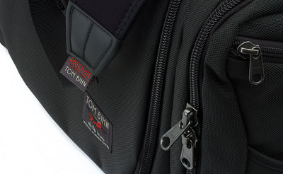 detail visible^^An Absolute Strap attached to the Aeronaut 30 showing both labels.