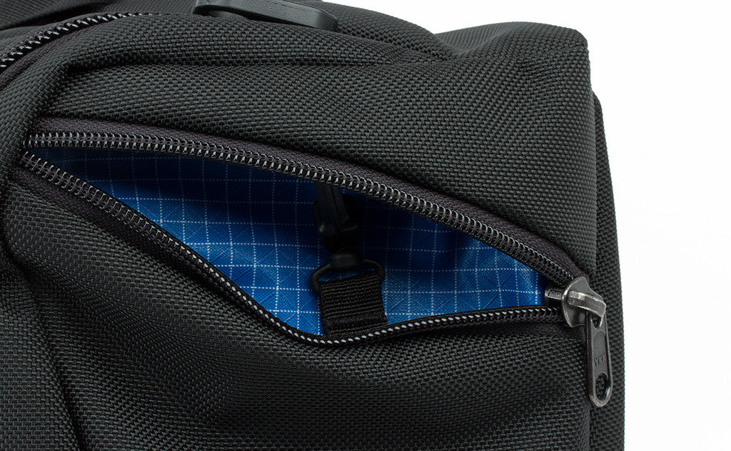 detail visible^^A view of the small side pocket of the Aeronaut 30.