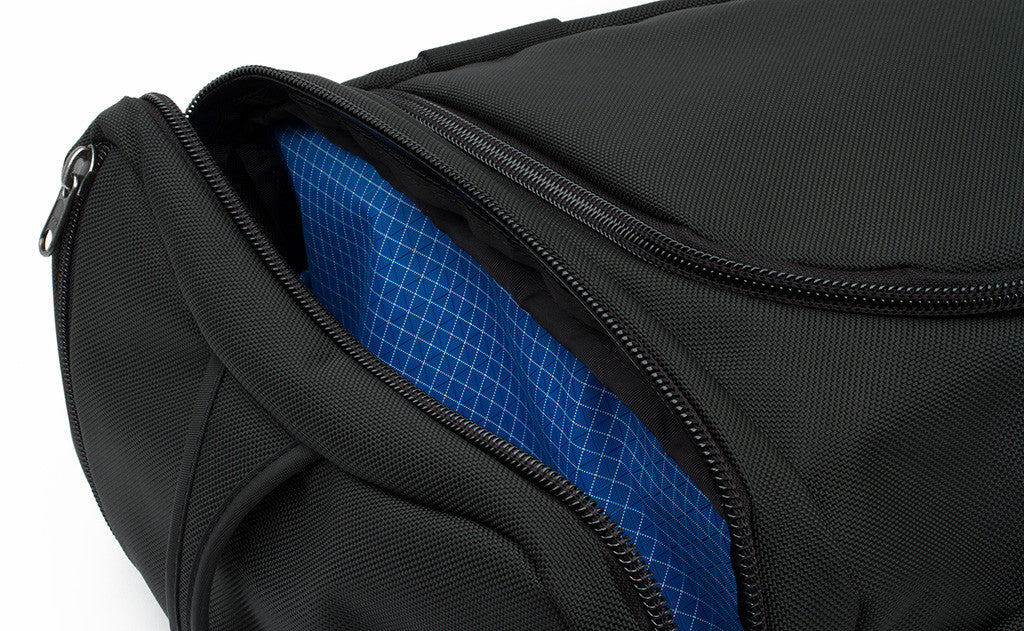 detail visible^^A view of the open side pocket of the Aeronaut 30.