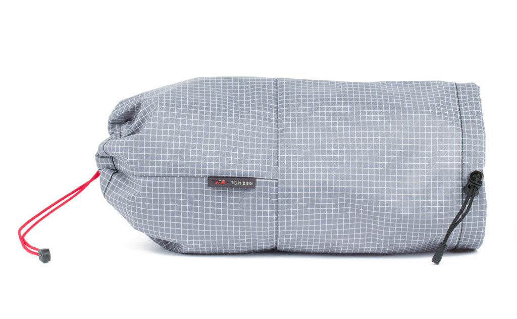 visible variant TB09376-ND^^An Aeronaut 45 Travel Laundry Stuff Sack in Northwest Sky (light grey with white grid) 200 Halcyon.