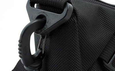 detail visible^^A close shot of the Parental Unit's snaphook.