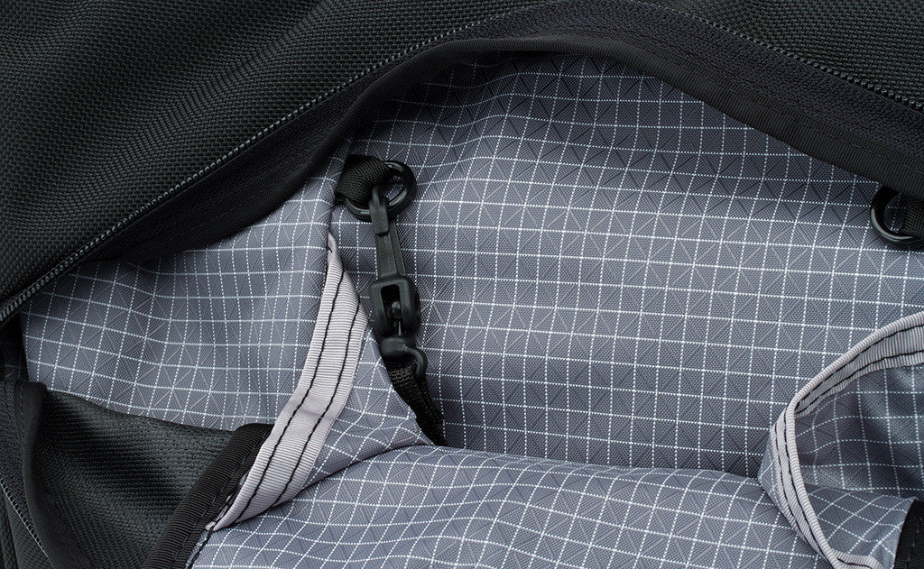 detail visible^^A close shot of the o-ring inside the Parental Unit's side compartment.