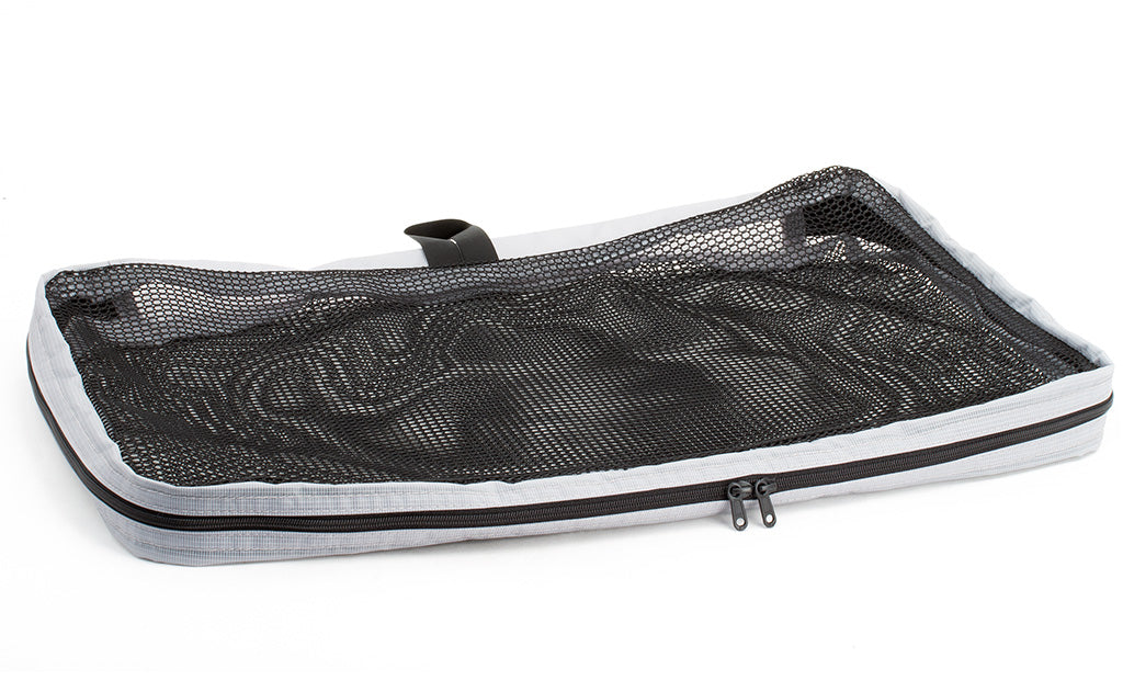 visible variant TB94004-NE^^An empty, closed Large Tri-Star Packing Cube in Northwest Sky (light grey) 120 Aether.