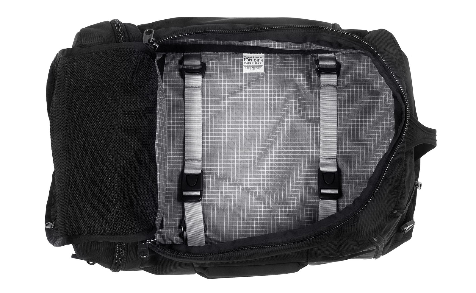 visible variant TB0902-BKND TB0902-BBND^^ An open Techonaut 30 with a Black exterior and a Northwest Sky (grey) interior.