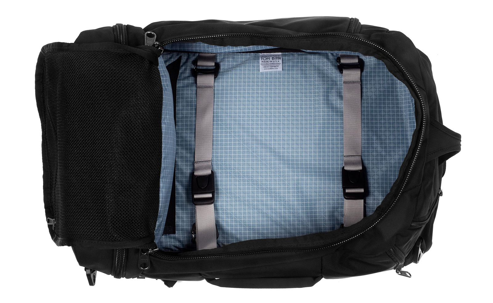 visible variant TB0902-BK7D^^ An open Techonaut 30 with a Black exterior and a Tidal (denim blue) interior.