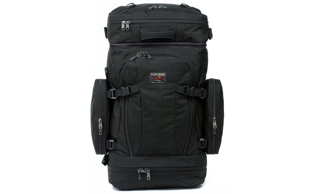 visible variant TB0907-BHID TB0907-BHND^^The Hero's Journey in Black (black with grey grid) 400 Halcyon with the top pocket and side pockets connected.
