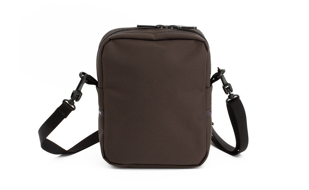 visible variant TB0416-RKGE TB0416-RKNE^^Everyday Cubelet in Ursa brown.