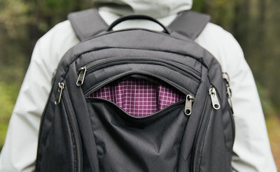 Synik 30 with the small front pocket open.