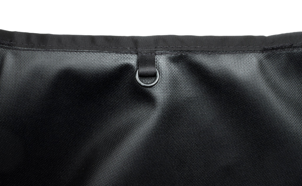 detail visible ^^ A close up of an O-Ring in the Yeoman Duffel.