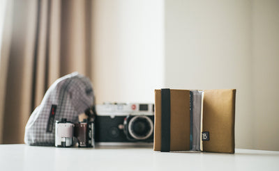 visible variant TB1277-BJ TB1277-LJ TB1277-CJ TB1277-DJ TB1277-IJ TB1277-VJ TB1277-GJ TB1277-BH TB1277-DH TB1275-BJ TB1275-LJ TB1275-CJ TB1275-DJ TB1275-IJ TB1275-VJ TB1275-GJ TB1275-BH TB1275-DH^^A Nik's Minimalist Wallet.