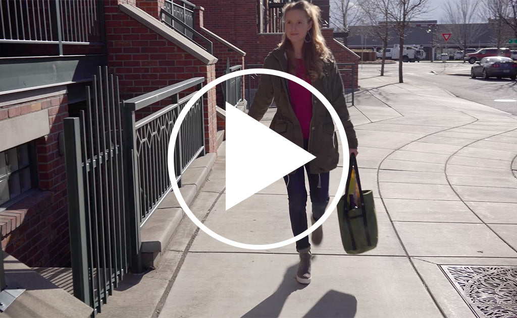 visible video^^Thumbnail for a video showcasing the Pop Tote.