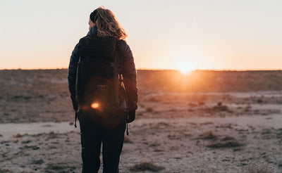 visible lifestyle^^A person carrying the Original Shadow Guide 31.
