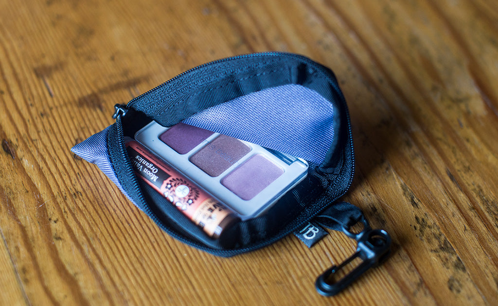 lifestyle visible ^^ An open Super Mini Ghost Whale Pouch.