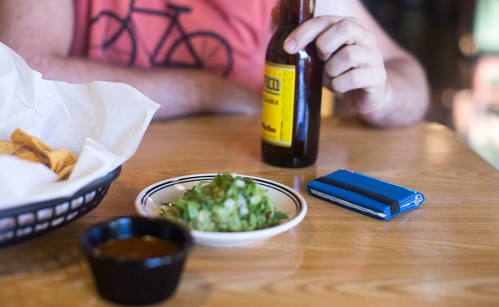 visible variant TB1275-BJ TB1275-LJ TB1275-CJ TB1275-DJ TB1275-IJ TB1275-VJ TB1275-GJ TB1275-BH TB1275-DH^^A Nik's Minimalist Wallet.